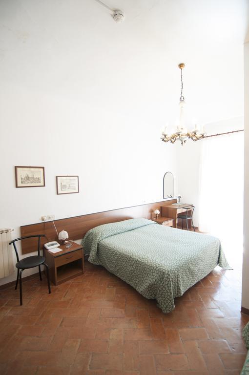 Hotel Tre Fiumi à Ronta Extérieur photo